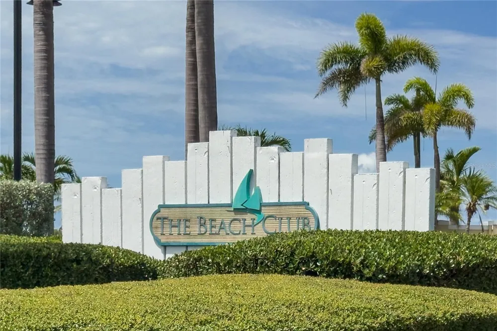 311 SAPPHIRE LAKE DRIVE #202 Bradenton, FL 34209