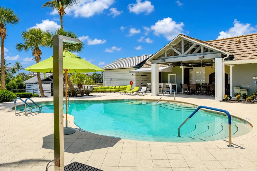 311 SAPPHIRE LAKE DRIVE #202 Bradenton, FL 34209
