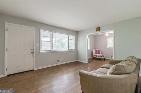 350 Brooks AVE SW