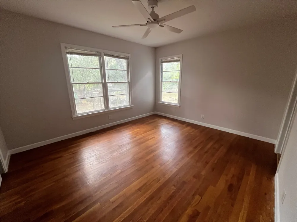 134 E Hillcrest Drive San Marcos, TX 78666