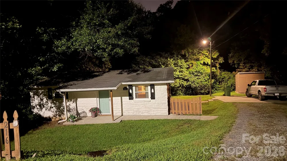 216 Auten Circle Mount Holly, NC 28120