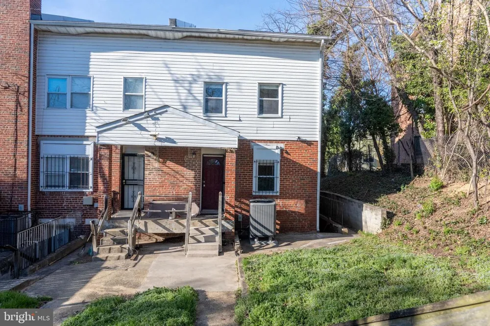 417 ATLANTIC STREET SE Washington, DC 20032