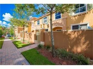 626 SW 106TH AVENUE #1512