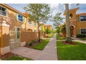 626 SW 106TH AVENUE #1512 Pembroke Pines, FL 33025