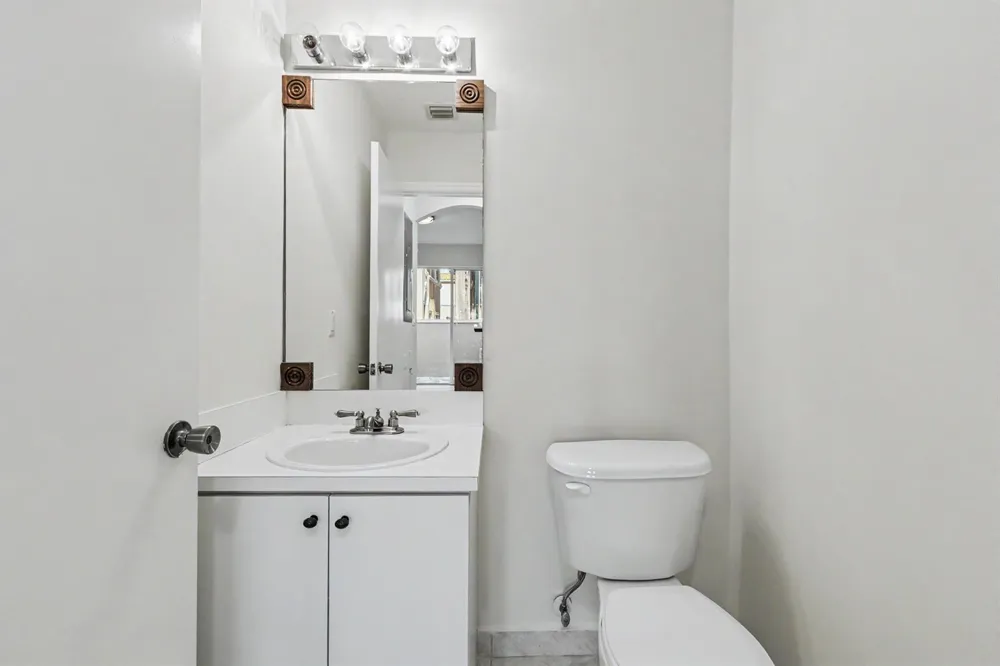 626 SW 106TH AVENUE #1512 Pembroke Pines, FL 33025