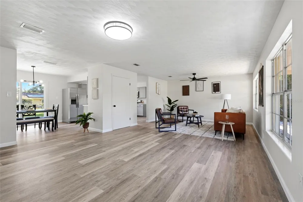 1617 SE 14TH AVENUE Gainesville, FL 32641