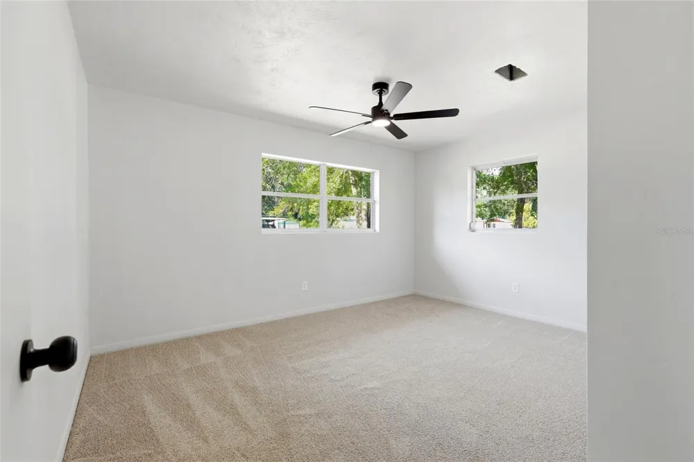 1617 SE 14TH AVENUE Gainesville, FL 32641