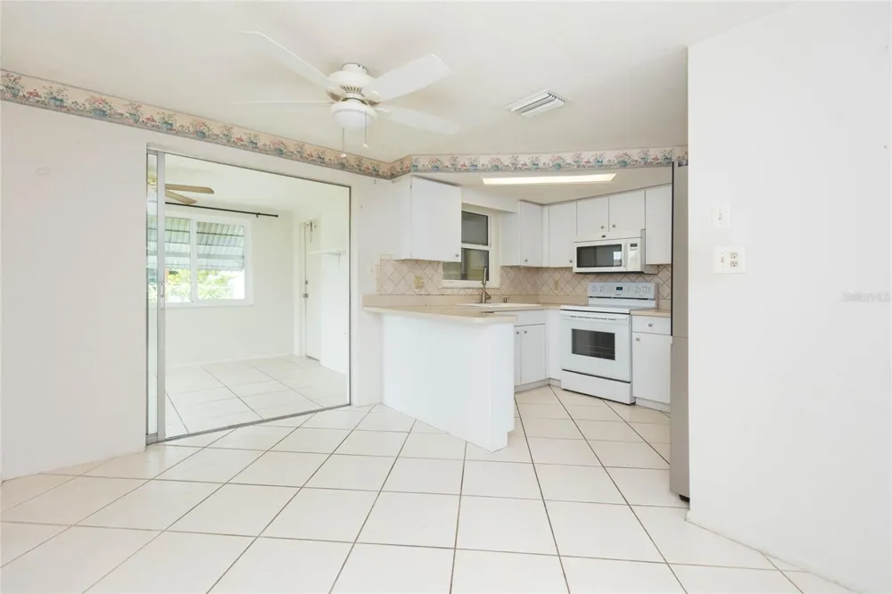 1447 WEYFORD LANE Holiday, FL 34691