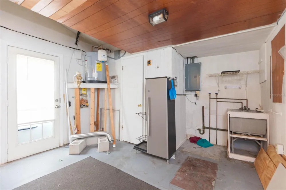 1447 WEYFORD LANE Holiday, FL 34691