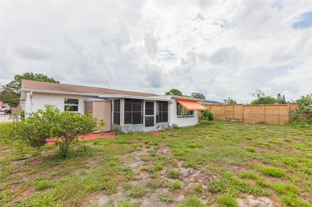 1447 WEYFORD LANE Holiday, FL 34691