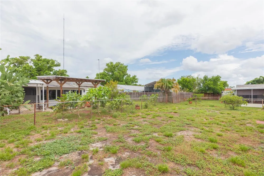 1447 WEYFORD LANE Holiday, FL 34691