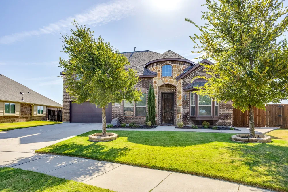 4604 Brookside Drive Denton, TX 76226
