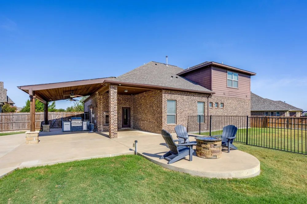 4604 Brookside Drive Denton, TX 76226
