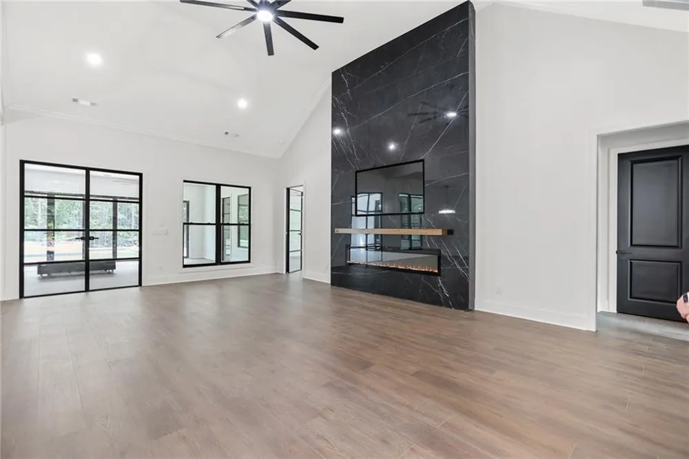9800 Cedar Grove Road Chattahoochee Hills, GA 30213
