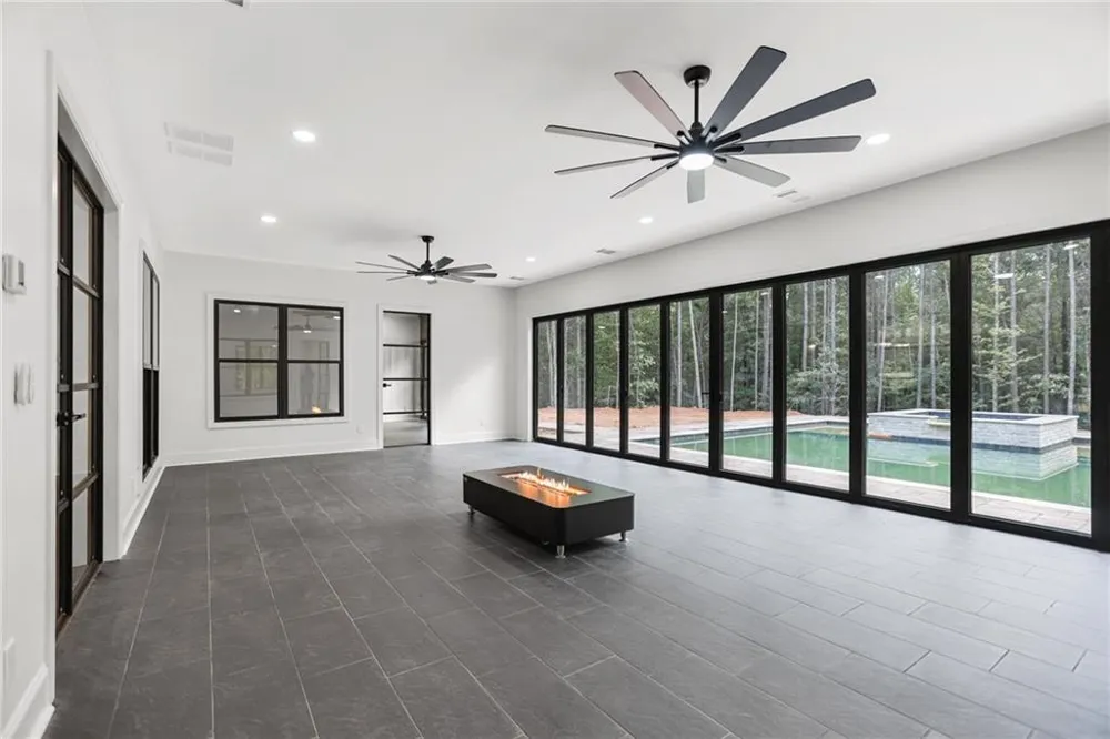 9800 Cedar Grove Road Chattahoochee Hills, GA 30213