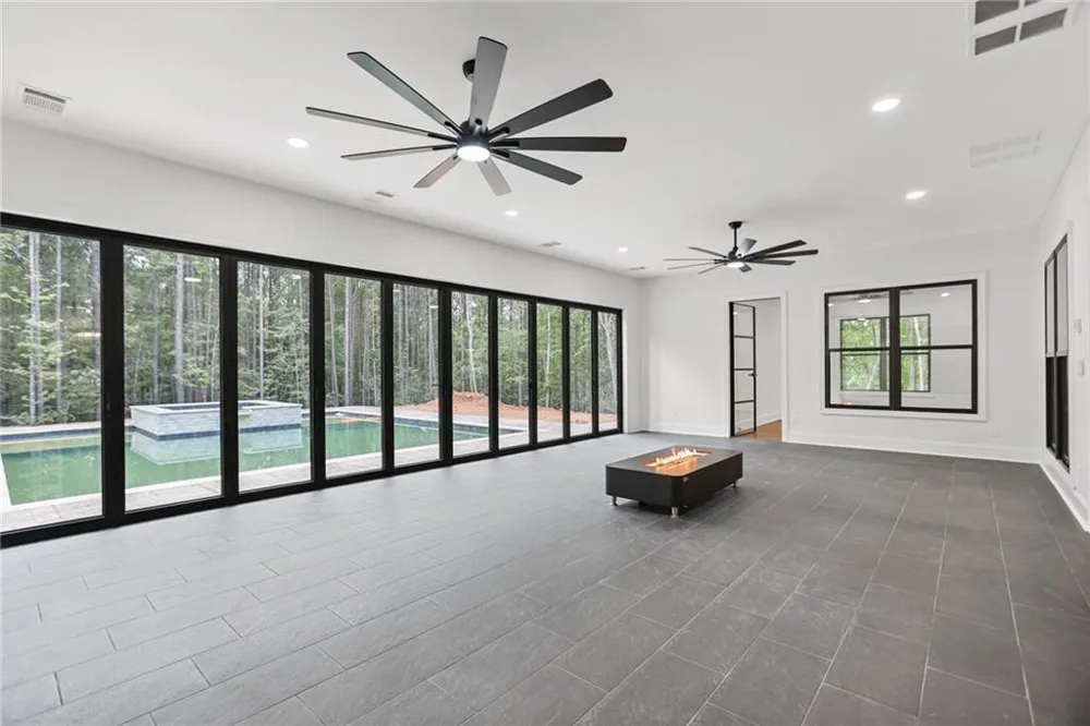 9800 Cedar Grove Road Chattahoochee Hills, GA 30213