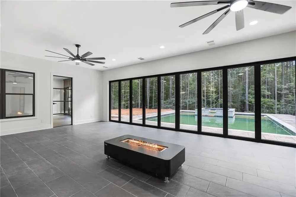 9800 Cedar Grove Road Chattahoochee Hills, GA 30213