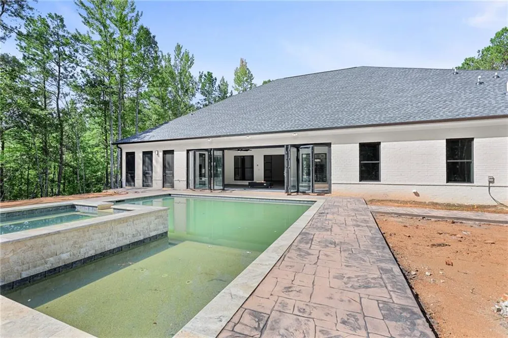 9800 Cedar Grove Road Chattahoochee Hills, GA 30213