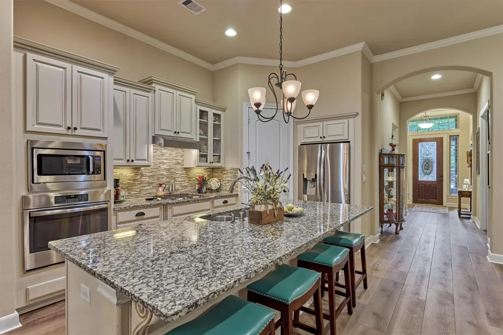 126 Bellardia Court Montgomery, TX 77316