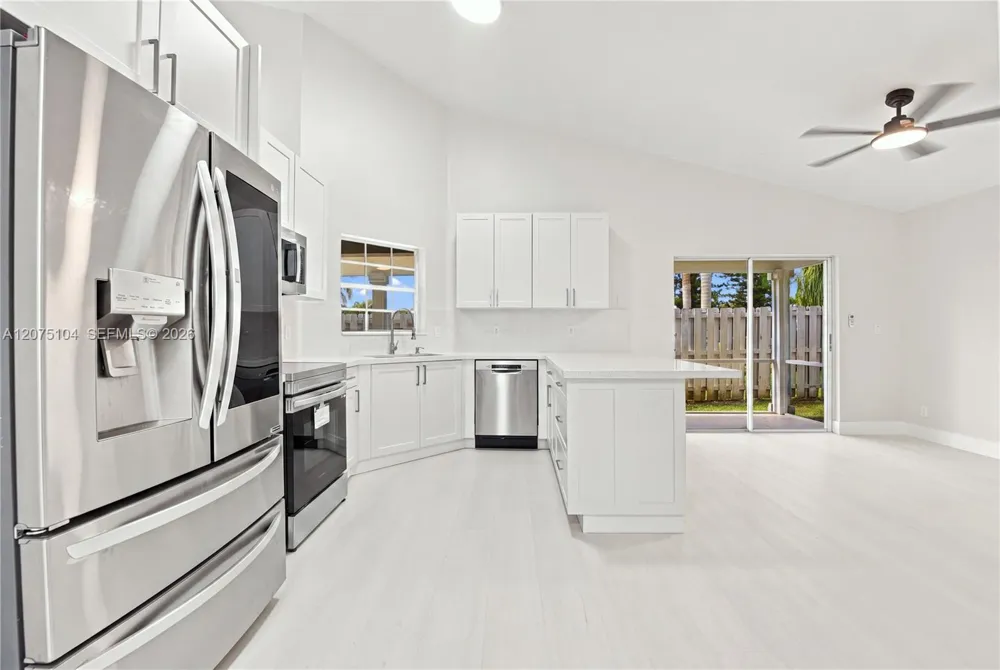 1181 SW 108th Ter Davie, FL 33324