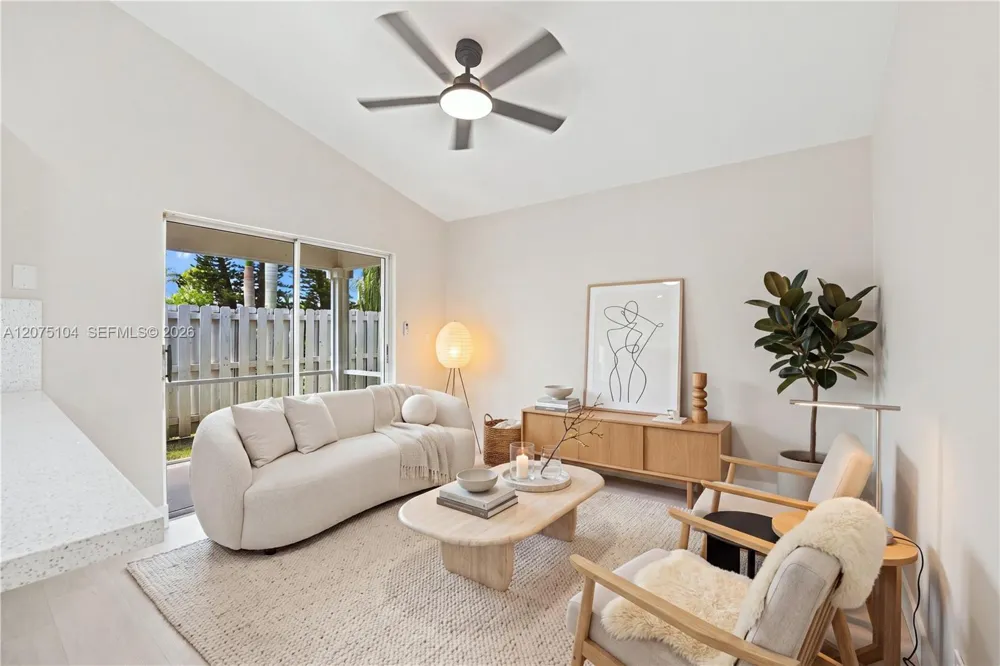 1181 SW 108th Ter Davie, FL 33324