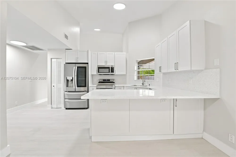 1181 SW 108th Ter Davie, FL 33324