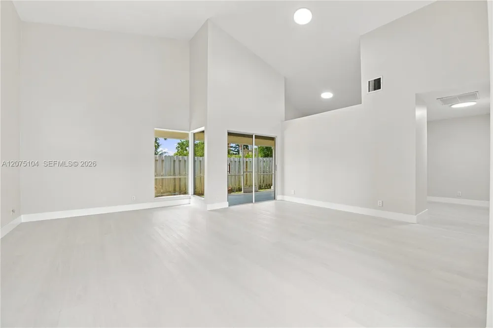 1181 SW 108th Ter Davie, FL 33324
