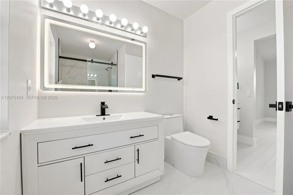 1181 SW 108th Ter Davie, FL 33324