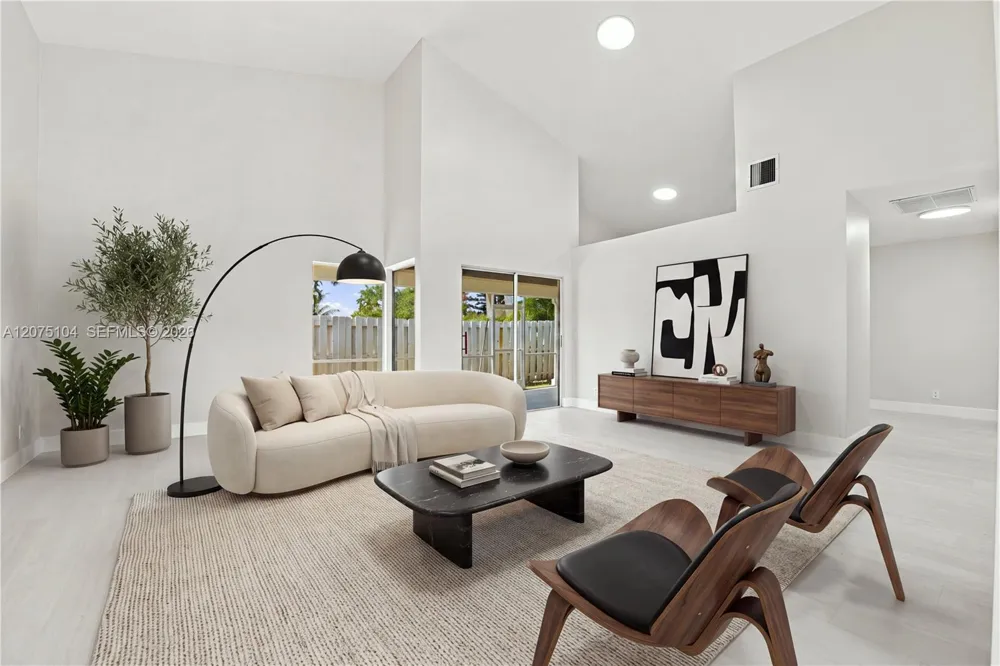1181 SW 108th Ter Davie, FL 33324
