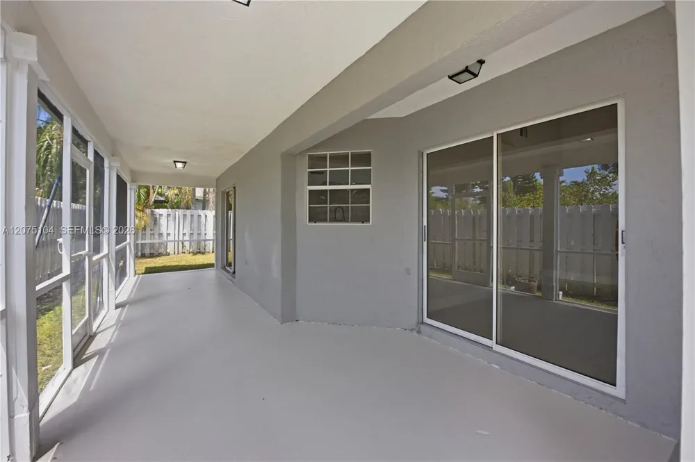 1181 SW 108th Ter Davie, FL 33324
