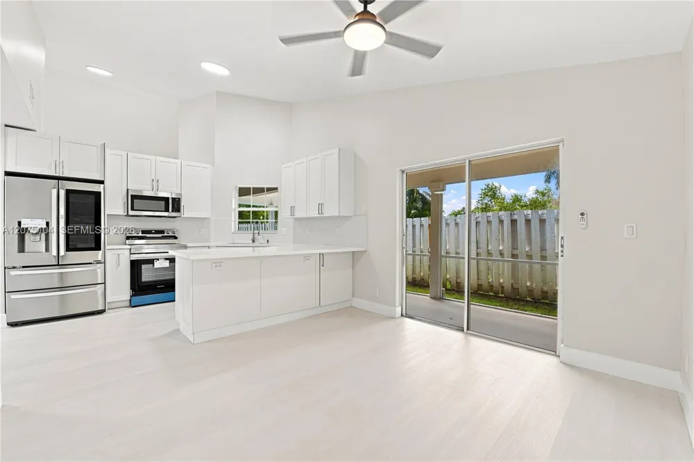 1181 SW 108th Ter Davie, FL 33324