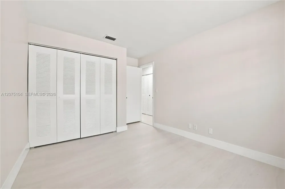1181 SW 108th Ter Davie, FL 33324