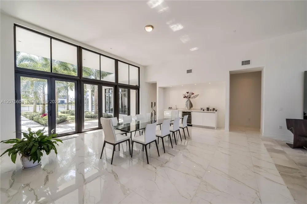 16600 Sunset Way Weston, FL 33326