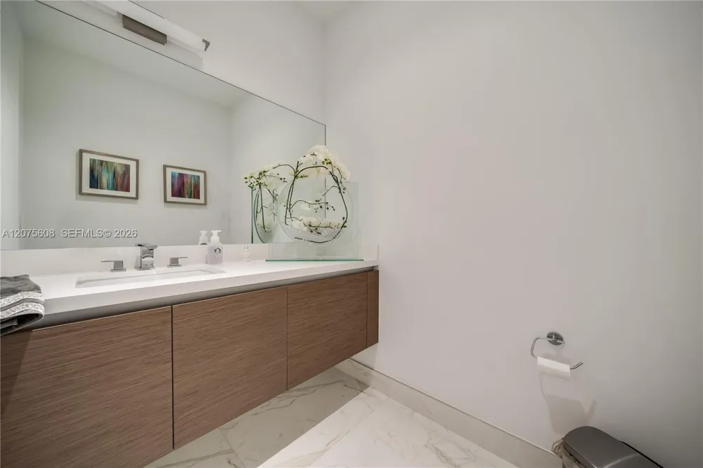 16600 Sunset Way Weston, FL 33326