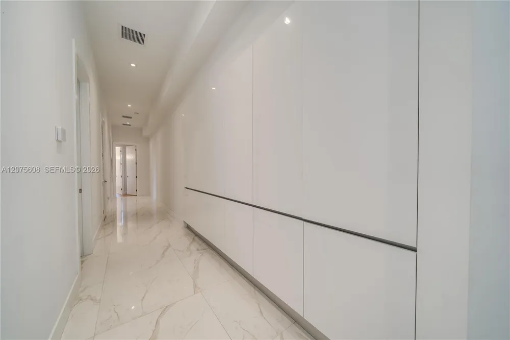 16600 Sunset Way Weston, FL 33326