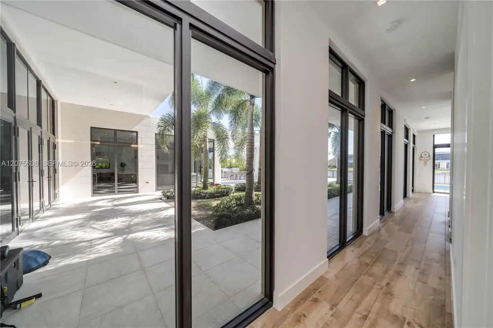 16600 Sunset Way Weston, FL 33326
