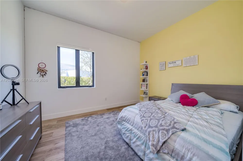 16600 Sunset Way Weston, FL 33326