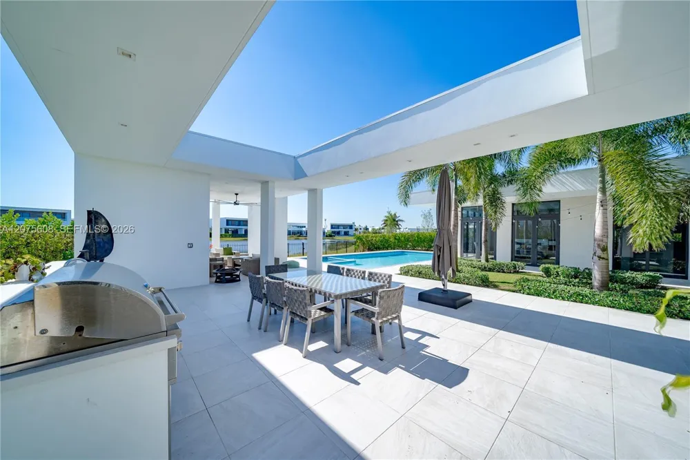 16600 Sunset Way Weston, FL 33326