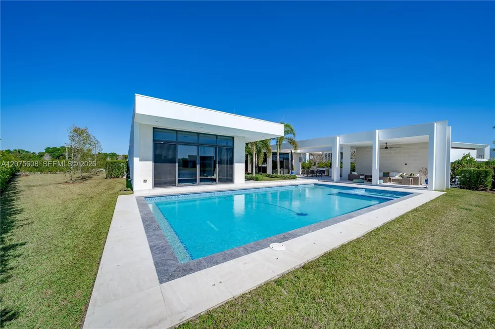 16600 Sunset Way Weston, FL 33326