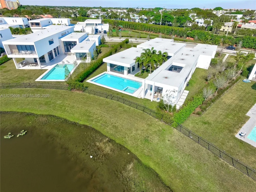 16600 Sunset Way Weston, FL 33326