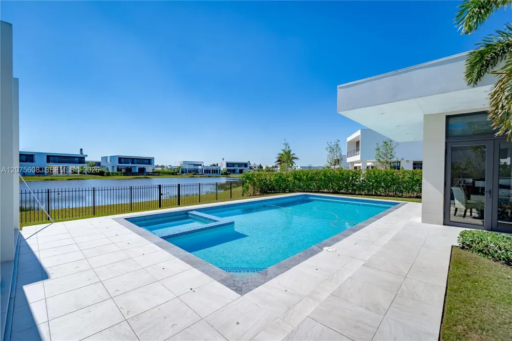 16600 Sunset Way Weston, FL 33326