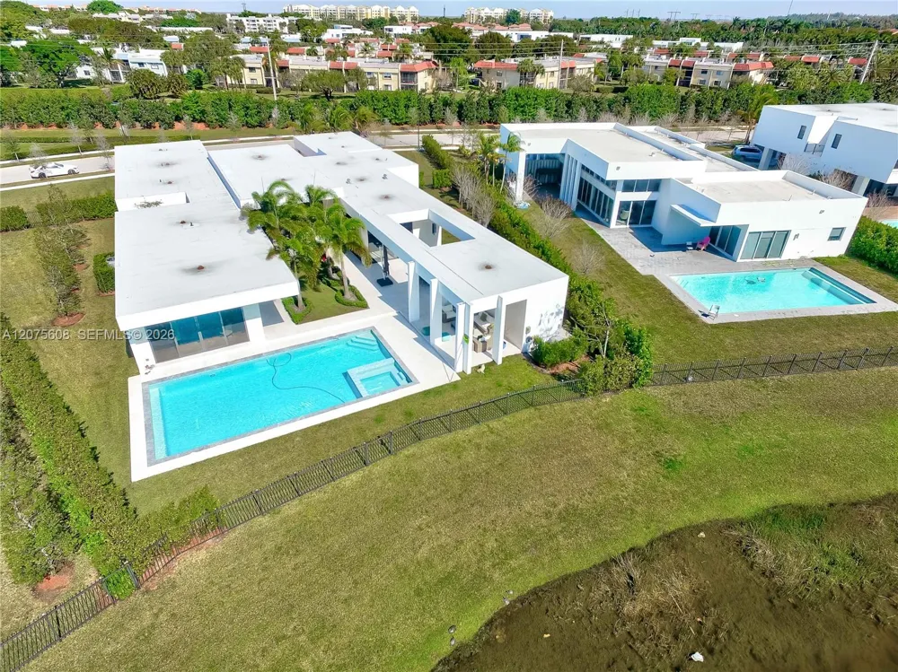 16600 Sunset Way Weston, FL 33326