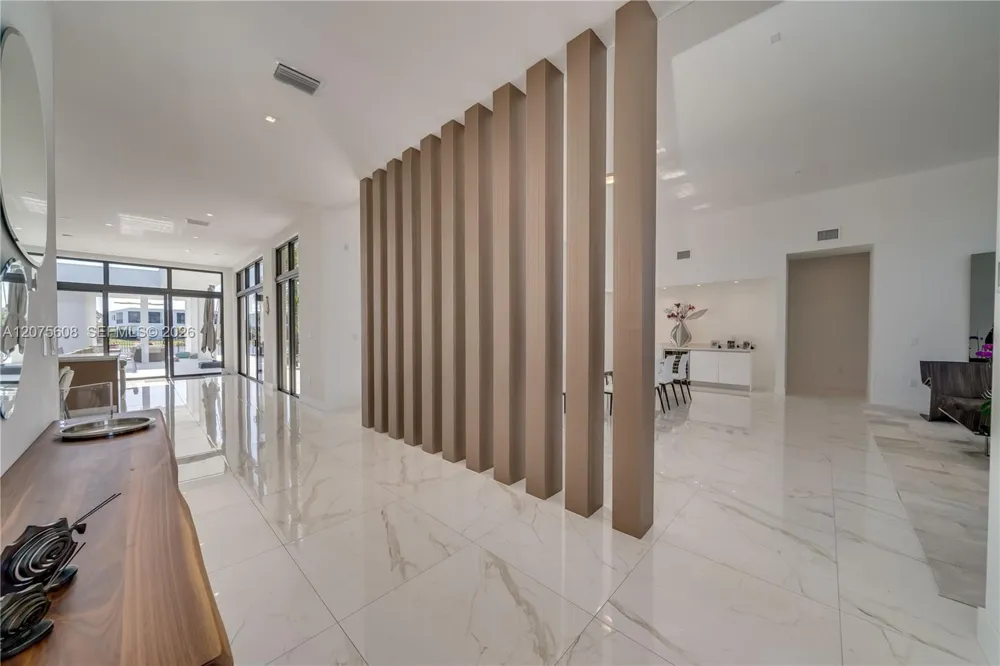 16600 Sunset Way Weston, FL 33326