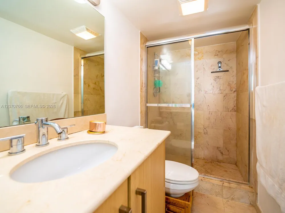 10275 Collins Ave #1132 Bal Harbour, FL 33154