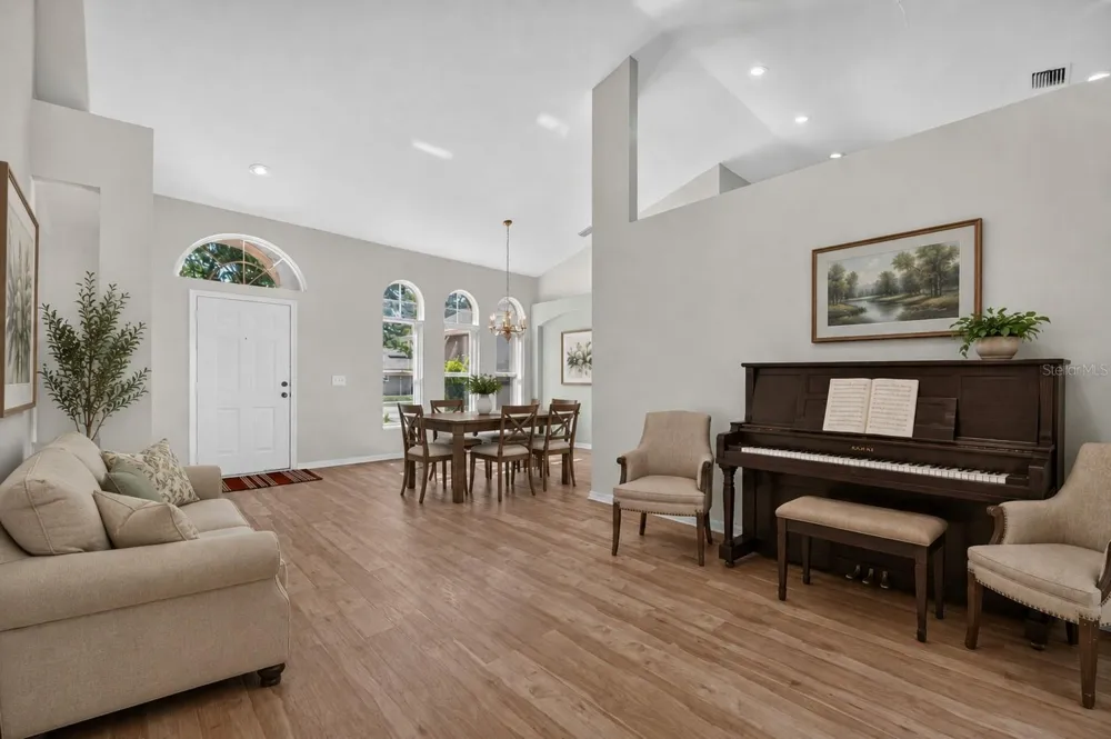 10303 TARRAGON DRIVE Riverview, FL 33569