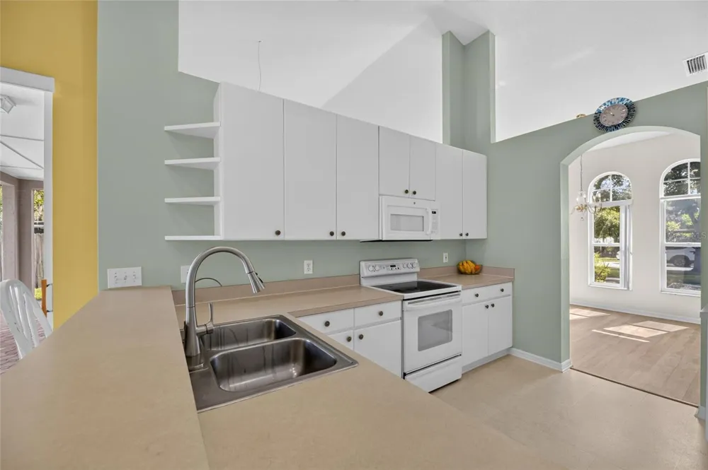 10303 TARRAGON DRIVE Riverview, FL 33569