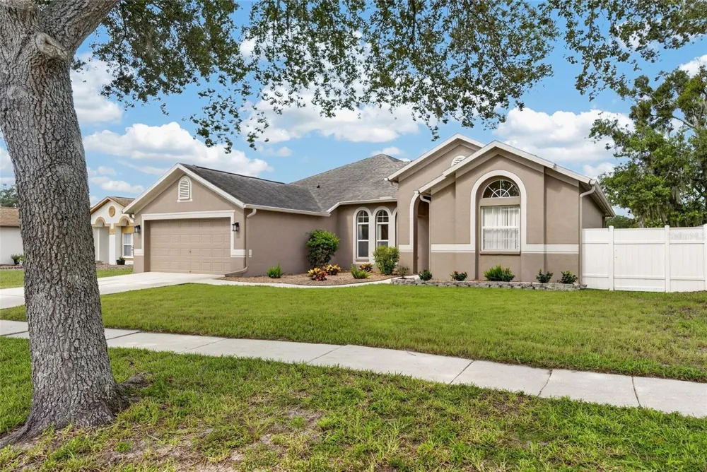 10303 TARRAGON DRIVE Riverview, FL 33569