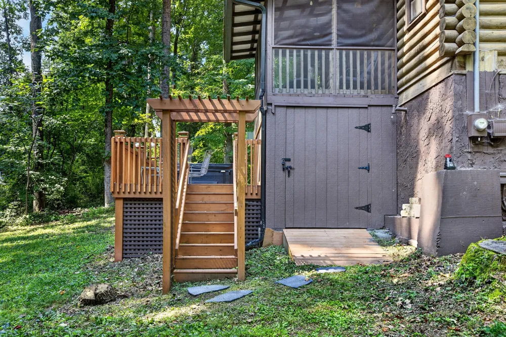 144 Low Brook Court NE Cleveland, TN 37312