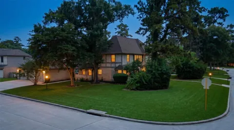 16214 Sir William Drive