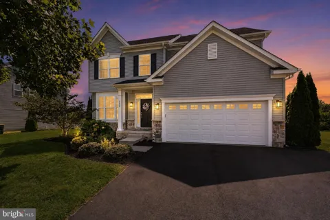 212 SAFFRON CIRCLE